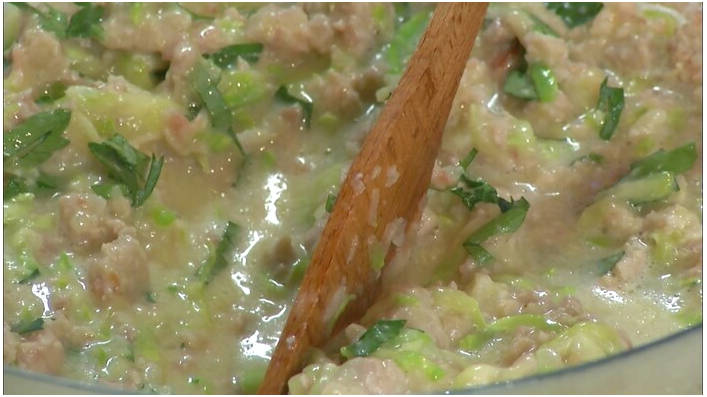Пирог из кабачков с фаршем в духовке