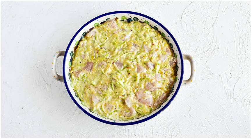 Запеканка из кабачков с курицей и сыром