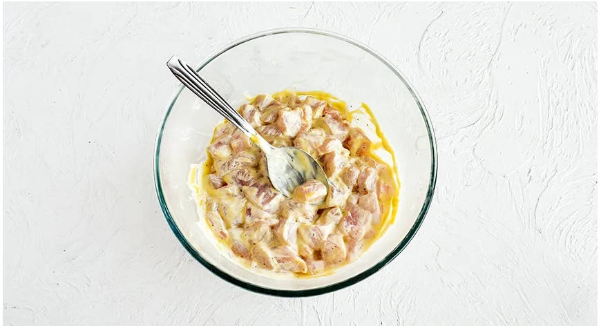 Запеканка из кабачков с курицей и сыром