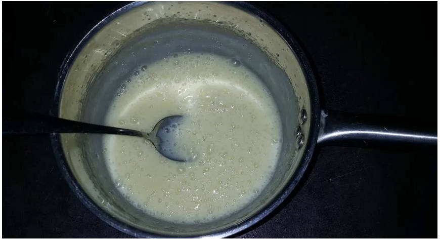 Шарлотка с заварным кремом и яблоками