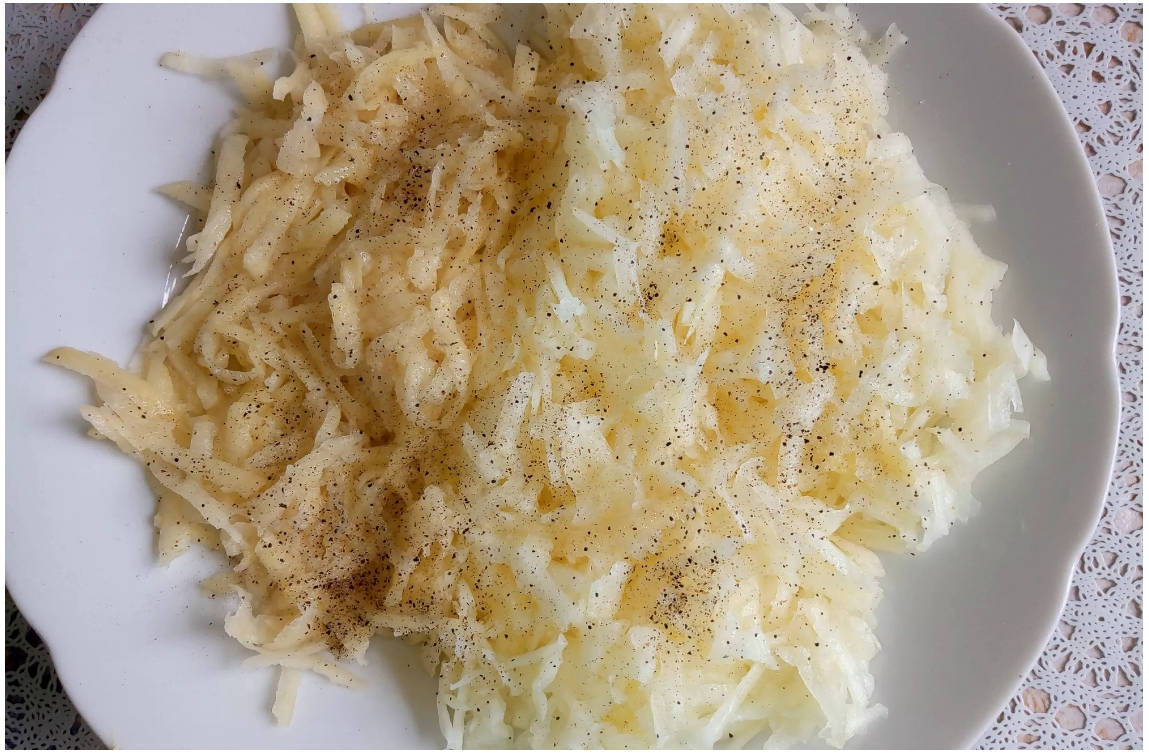 Оладьи из кабачков и картофеля с сыром