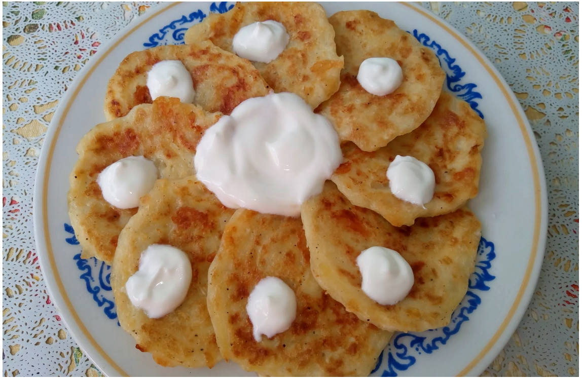 Оладьи из кабачков и картофеля с сыром
