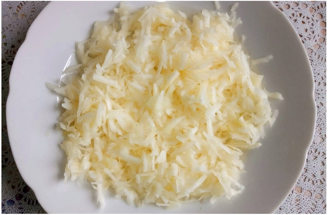 Оладьи из кабачков и картофеля с сыром