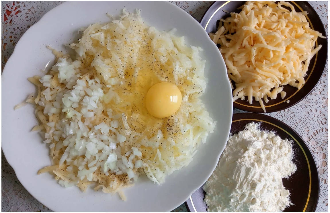 Оладьи из кабачков и картофеля с сыром