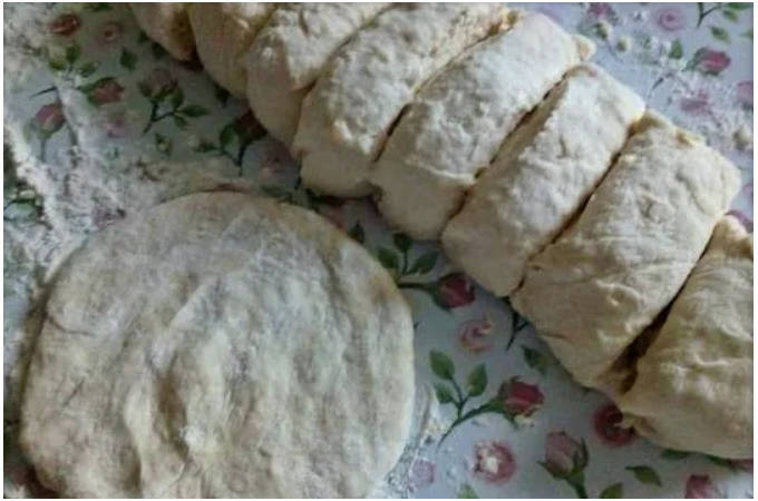 Пирожки с яблоками без дрожжей в духовке