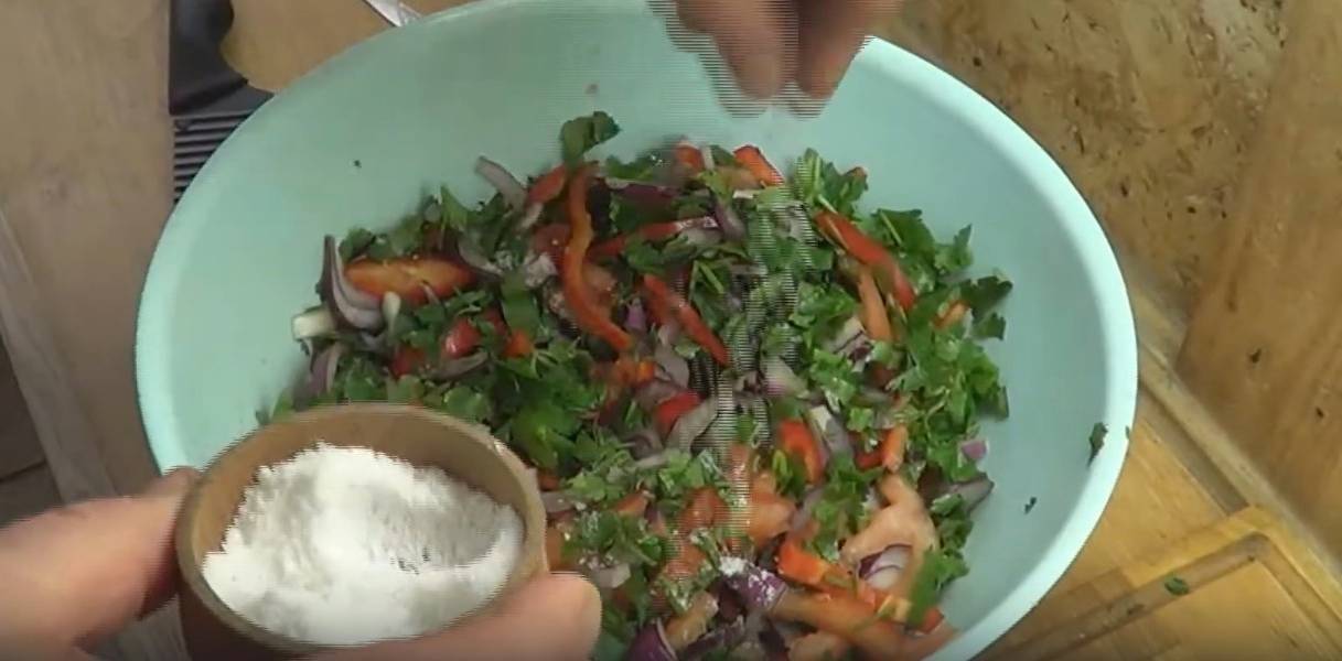 Грузинский салат с печенью