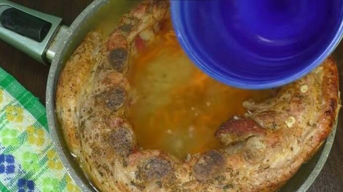 Свиные ребрышки с рисом в духовке