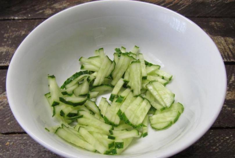 Крабовый салат со сметаной