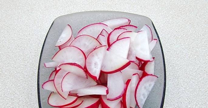 Крабовый салат с зеленью