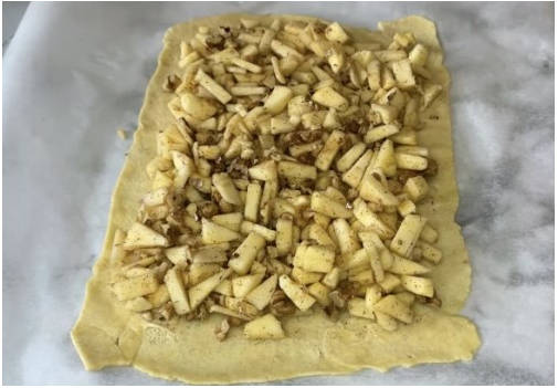 Постный штрудель с яблоками