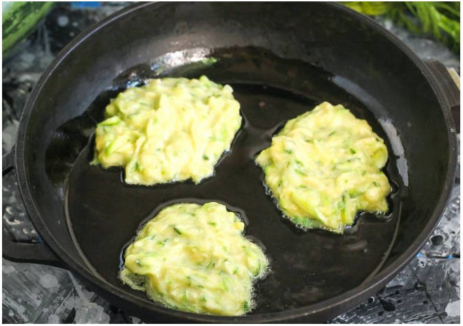 Постные оладьи из кабачков и картофеля