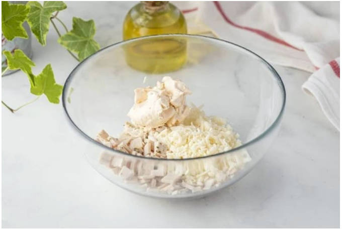 Вафли с сыром и ветчиной в вафельнице