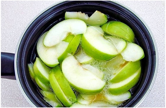 Десерт из яблок и желатина