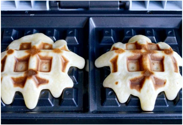 Вафли в вафельнице без молока