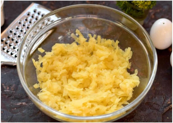 Бархатный салат с крабовыми палочками