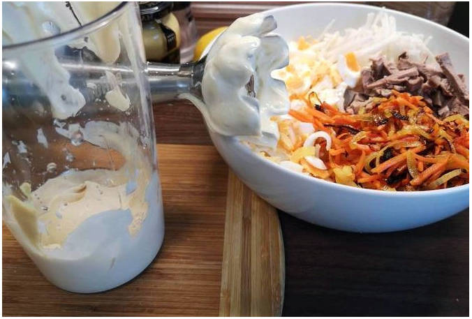 Салат «Архиерейский» с редькой и мясом