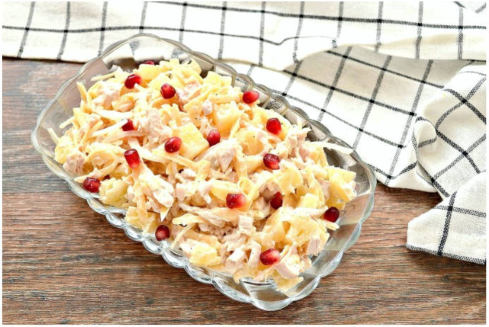 Гавайский салат с курицей