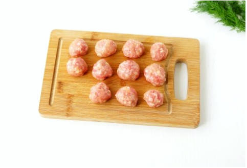 Куриный суп с фрикадельками из куриного фарша