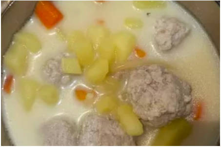Сырный суп с куриными фрикадельками