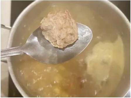 Сырный суп с куриными фрикадельками
