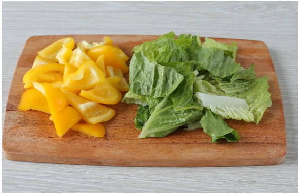 Греческий салат с каперсами