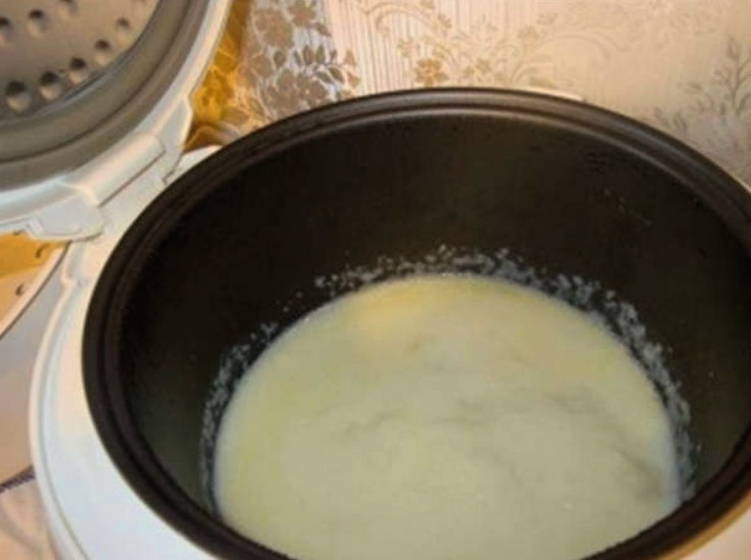 Манная каша в мультиварке Редмонд