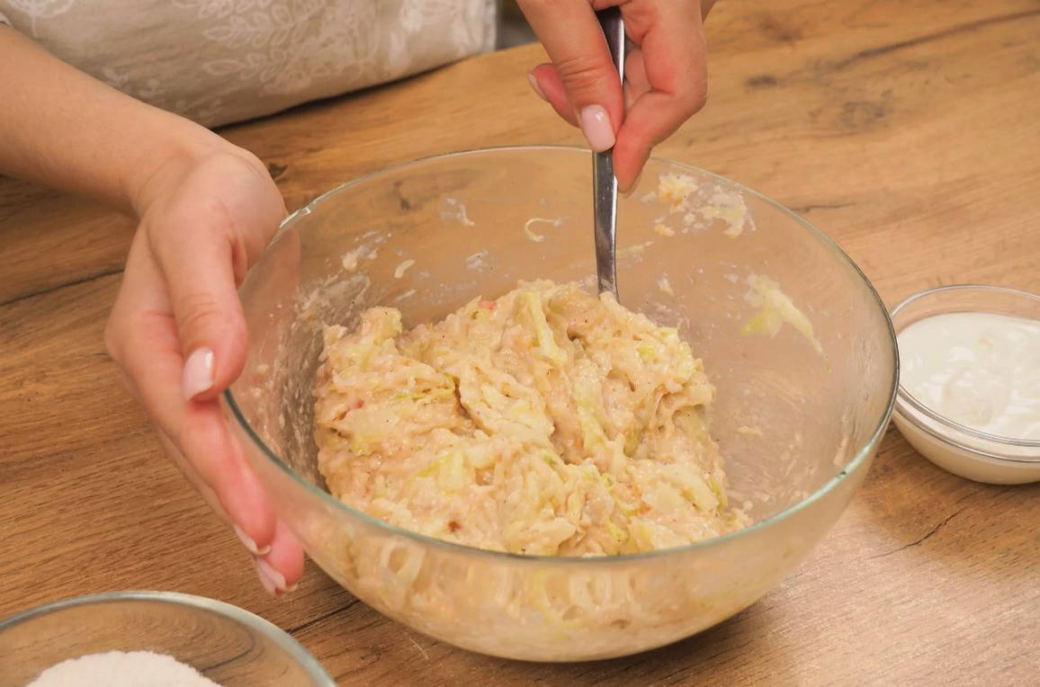 Капустные котлеты с фаршем в духовке