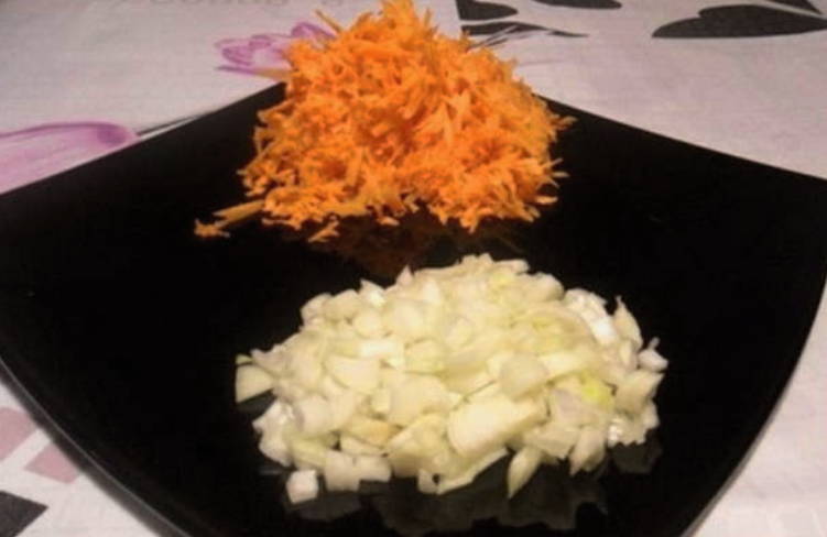 Мясо с картошкой в мультиварке Редмонд