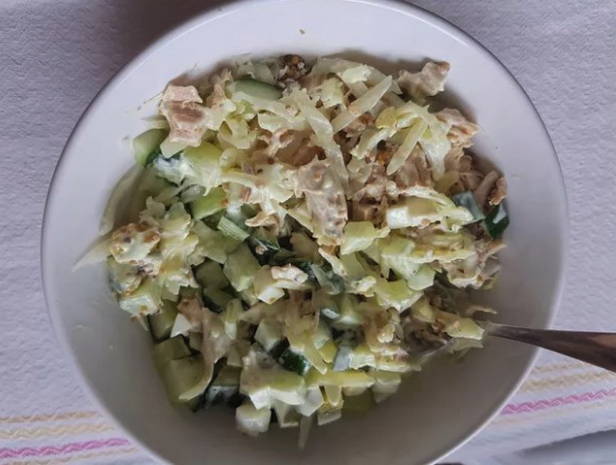 Мясной салат со свежими огурцами Мясной салат со свежими огурцами