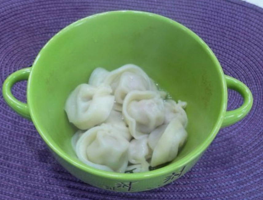 Пельмени с грибами в горшочках в духовке