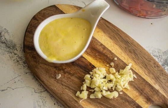 Грузинский салат с грецкими орехами и баклажанами