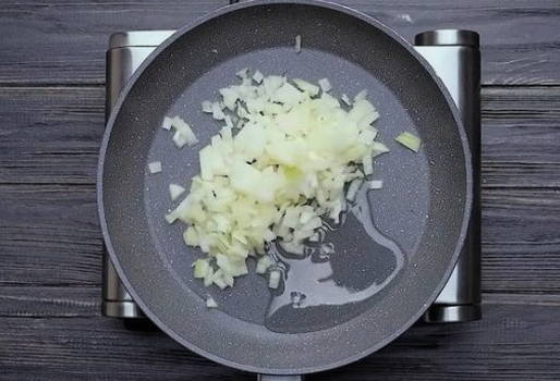 Грузинский салат с гранатом