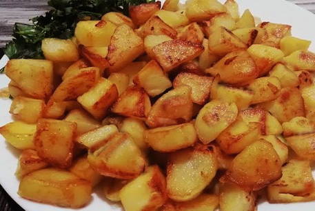 Баварский салат с охотничьими колбасками