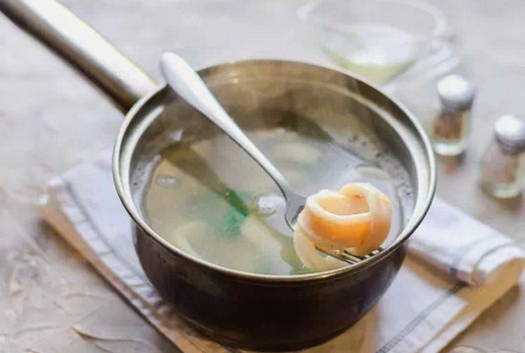 Диетический салат с кальмарами для похудения