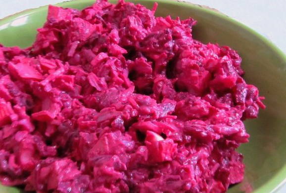 Диетический ПП салат с вареной свеклой без майонеза