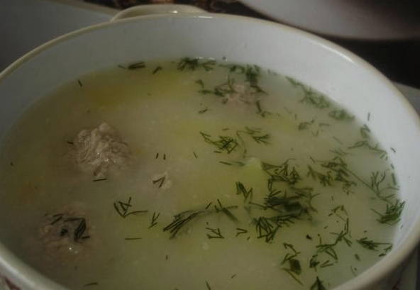 Сырный суп с фрикадельками, рисом и картошкой
