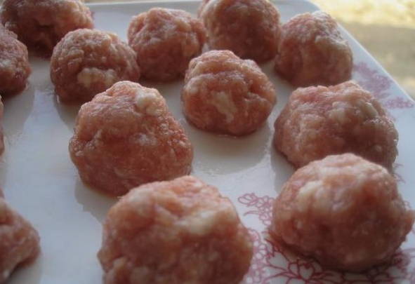 Сырный суп с фрикадельками, рисом и картошкой