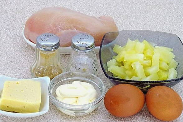 Салат «Дамский каприз» с курицей