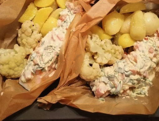 Форель с цветной капустой в духовке