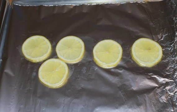 Форель с лимоном и сливочным маслом целиком в фольге в духовке