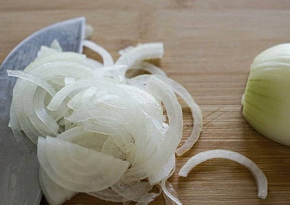 Запеченная форель кусочками в фольге в духовке