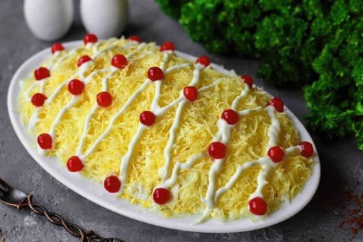 Салат «Женский каприз» с курицей