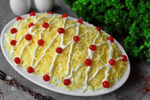 Салат «Женский каприз» с курицей