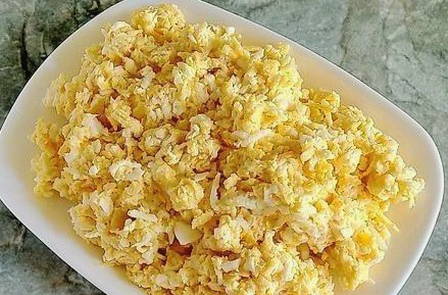 Еврейский салат с сыром