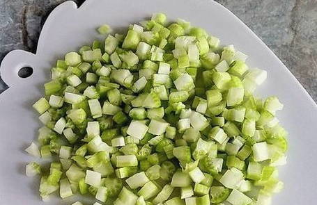 Еврейский салат с сыром