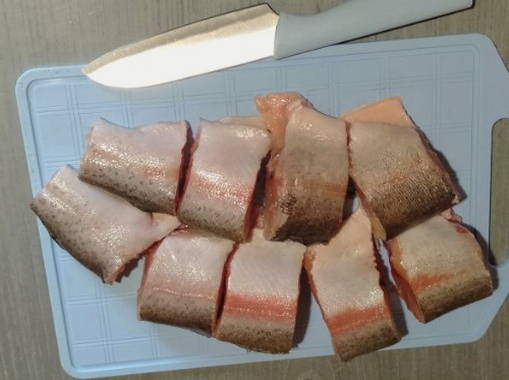Форель в сметанном соусе в духовке