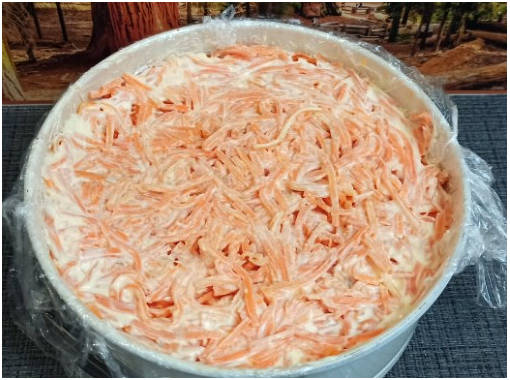 Салат «Грибная поляна» с корейской морковкой