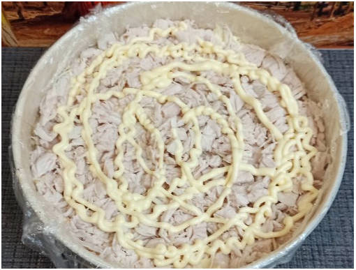 Салат «Грибная поляна» с корейской морковкой