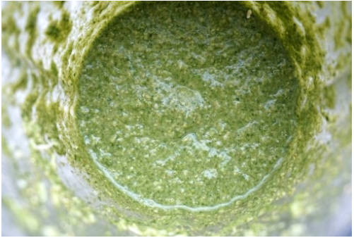 Шпинатные вафли в вафельнице