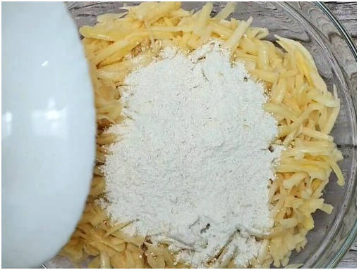 Картофельно-сырные вафли в вафельнице